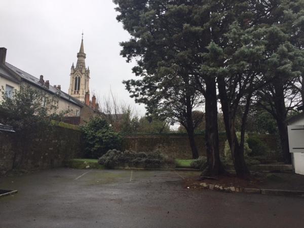 A LOUER - NANTES BUTTE SAINTE-ANNE - GRAND T1 AU CALME DE 29.91M² AVEC PARKING