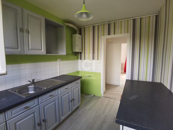 A LOUER - NANTES BUTTE SAINTE-ANNE - GRAND T1 AU CALME DE 29.91M² AVEC PARKING