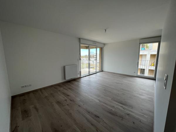 A LOUER - NANTES BUTTE SAINTE-ANNE - GRAND T1 AU CALME DE 29.91M² AVEC PARKING