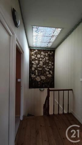 Maison à vendre  5 pièces - 120 m 2   SAINTES  - 17