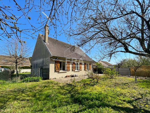 Maison familiale 6 pièces - 4 chambres - Jardin 560 m² - Garage - Le Châtelet-en-Brie