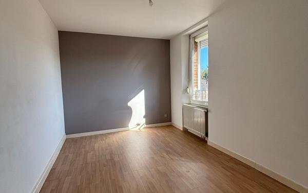 Maison à louer    4 pièces •  La Fère