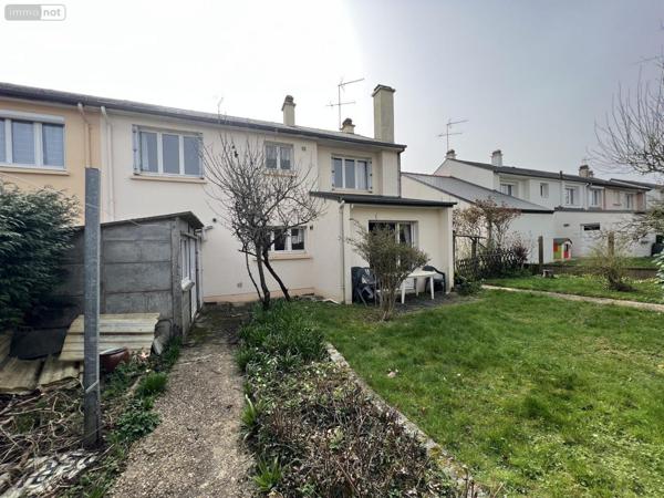 Maison à vendre à Chantepie en Ille-et-Vilaine (35135), ref : VM2477-35018