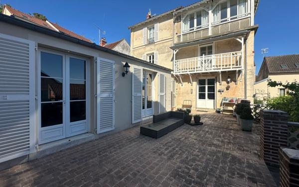 Maison à vendre    7 pièces •  Crouttes-sur-Marne