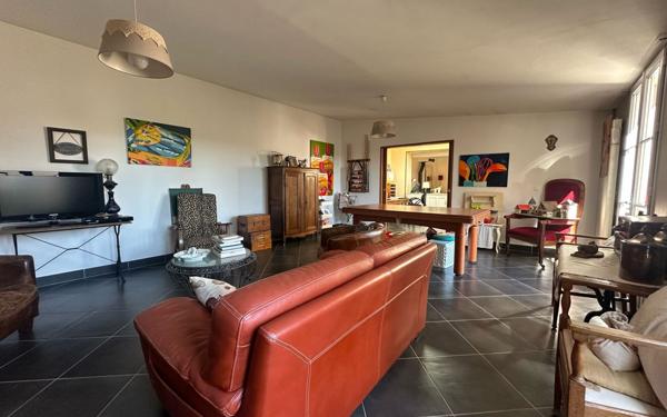 Maison à vendre    7 pièces •  Crouttes-sur-Marne