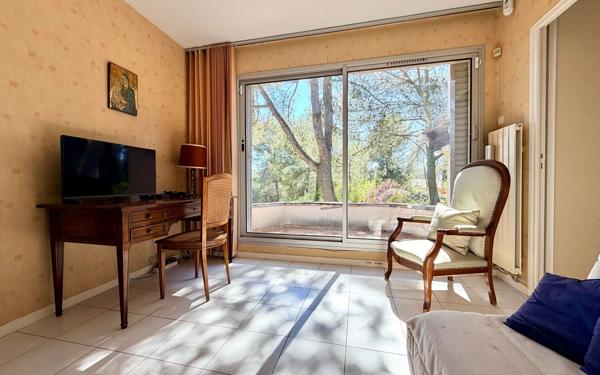 Maison à vendre    5 pièces •  Saint-Clément-de-Rivière