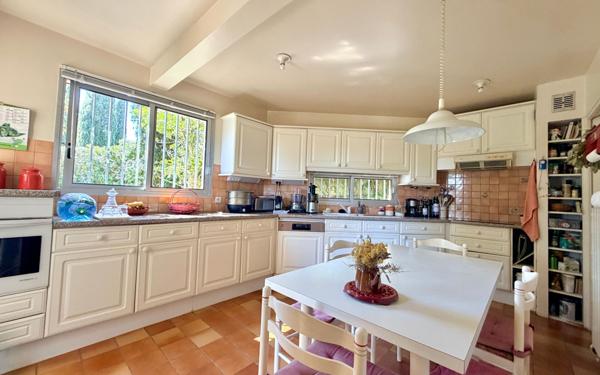 Maison à vendre    5 pièces •  Saint-Clément-de-Rivière