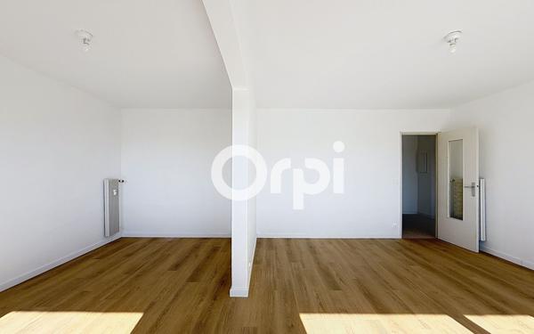 Appartement à louer    4 pièces • 79,99 m2 Illzach