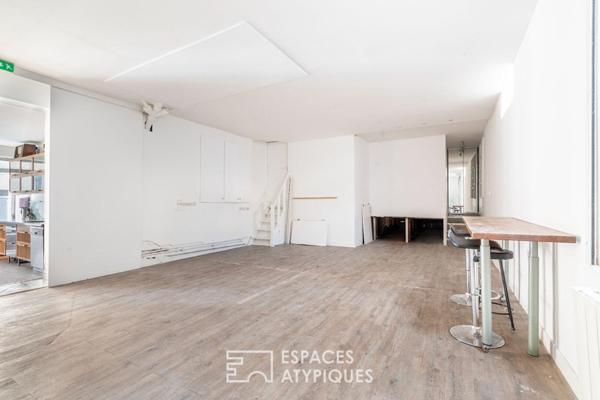 Atelier au rez-de-chaussée sur rue