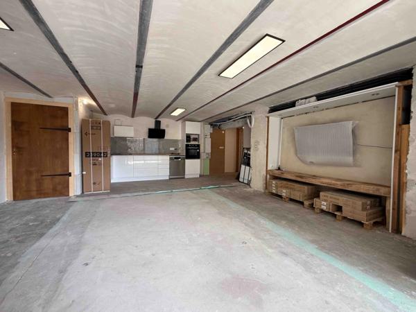 Appartement rénové à vendre 3 pièces avec terrasse à LARAGNE MONTEGLIN (05)