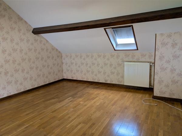 Maison de village de 5 pièces avec dépendances