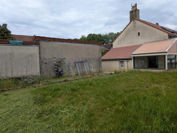 Maison de village de 5 pièces avec dépendances