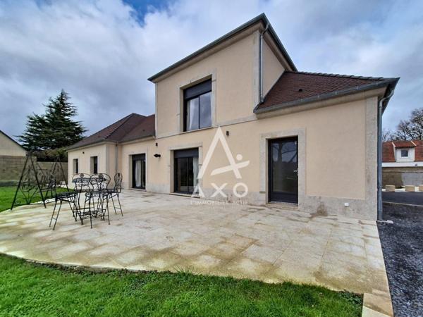 Maison familiale récente 2023  Plus de 220 m²  4 chambres  À moins de 10 minutes de Beauvais