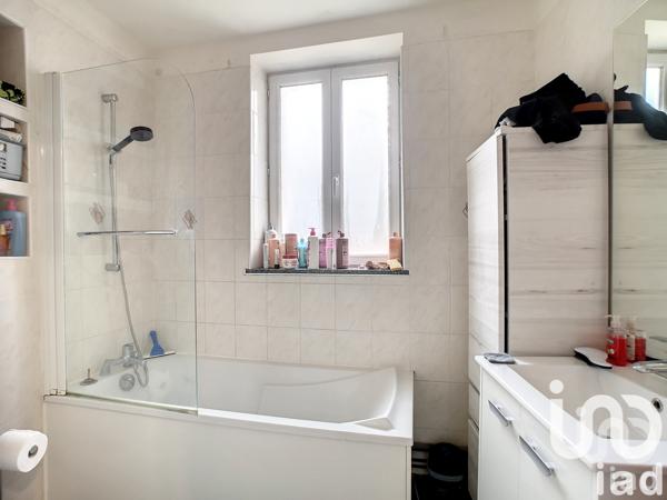 Immeuble à vendre 276 m² Saint-Fargeau-Ponthierry