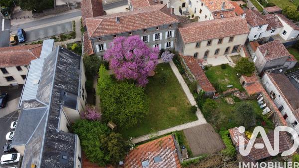Maison à vendre 12 pièces 366 m² Pouzauges
