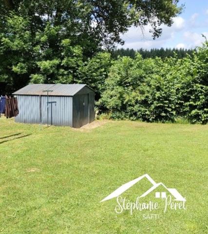 Investissez dans le calme : terrain avec mobil home et potentiel locatif.