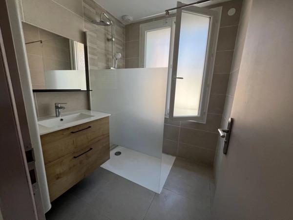 Location                                                      Villa
                        
                     7 pièces                      135 m2                     à Perpignan