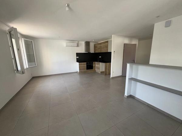 Location                                                      Villa
                        
                     7 pièces                      135 m2                     à Perpignan