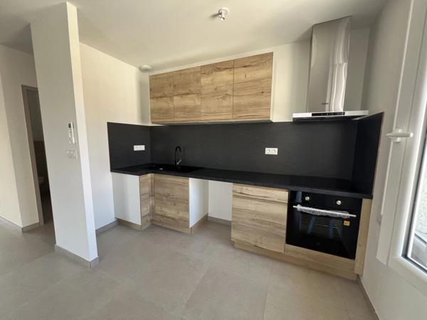 Location                                                      Villa
                        
                     7 pièces                      135 m2                     à Perpignan