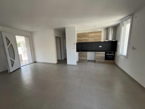 Location                                                      Villa
                        
                     7 pièces                      135 m2                     à Perpignan