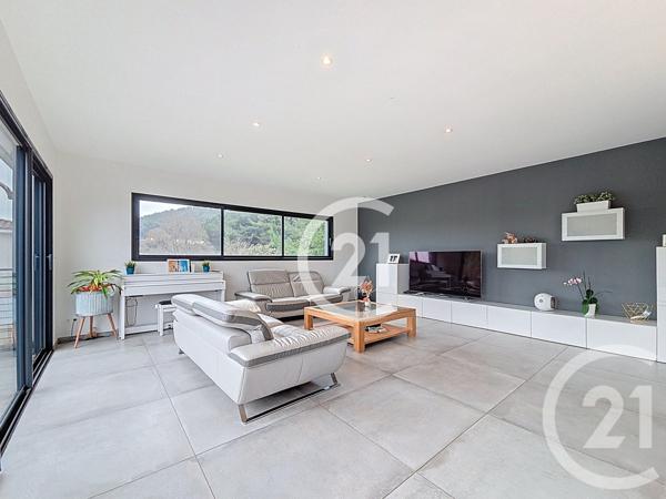 Immeuble à vendre  257 m2 ISTRES - 13