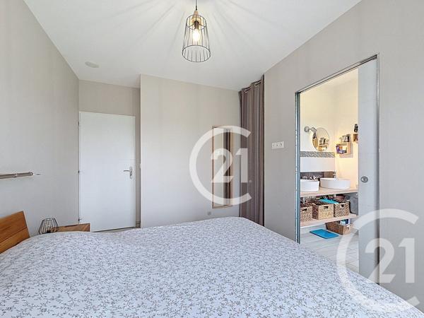 Immeuble à vendre  257 m2 ISTRES - 13