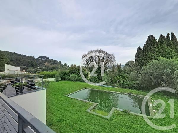 Immeuble à vendre  257 m2 ISTRES - 13