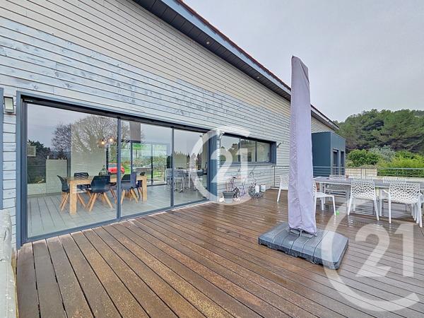 Immeuble à vendre  257 m2 ISTRES - 13