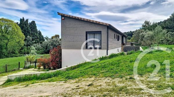 Immeuble à vendre  257 m2 ISTRES - 13