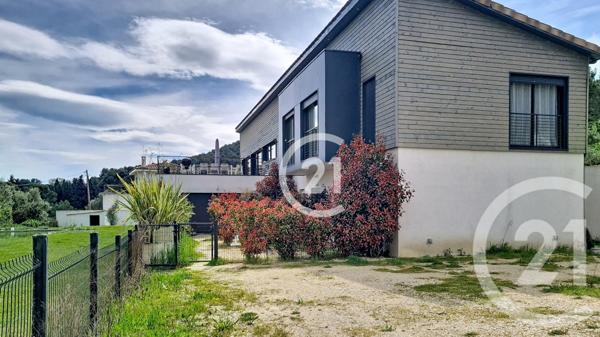 Immeuble à vendre  257 m2 ISTRES - 13
