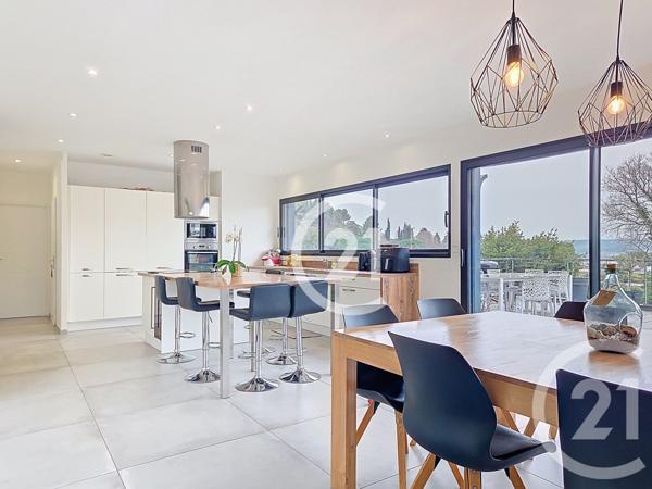 Immeuble à vendre  257 m2 ISTRES - 13