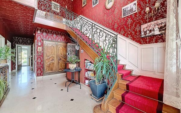 Maison à vendre    6 pièces •  Le Creusot