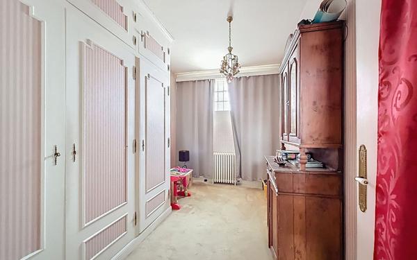 Maison à vendre    6 pièces •  Le Creusot