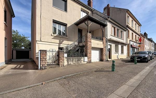 Maison à vendre    6 pièces •  Le Creusot