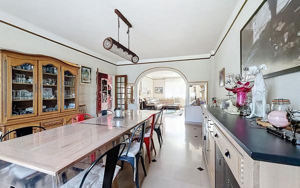 Maison à vendre    6 pièces •  Le Creusot
