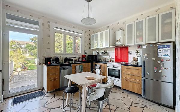 Maison à vendre    6 pièces •  Le Creusot