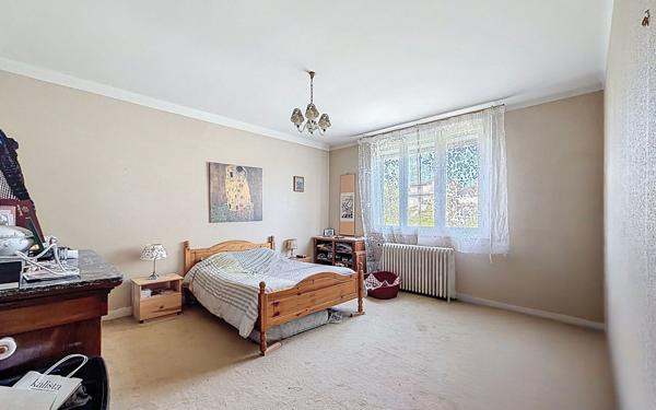 Maison à vendre    6 pièces •  Le Creusot