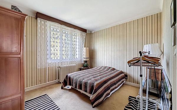 Maison à vendre    6 pièces •  Le Creusot