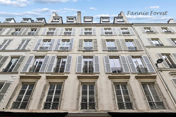 Paris (75009) Paris 9e – Appartement de caractère au cœur d’un quartier dynamique