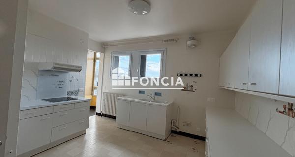 Location Appartement 3 pièces 77.32 m² - Annecy 74000
