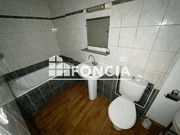 Location Appartement 2 pièces 35.1 m² - 54 AVENUE MARC URTIN Bourg Les Valence 26500