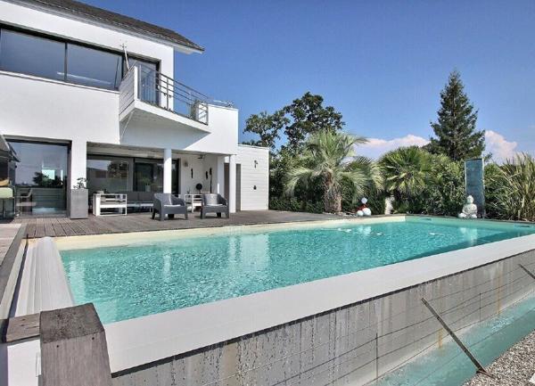 Maison à vendre    5 pièces •  Idron