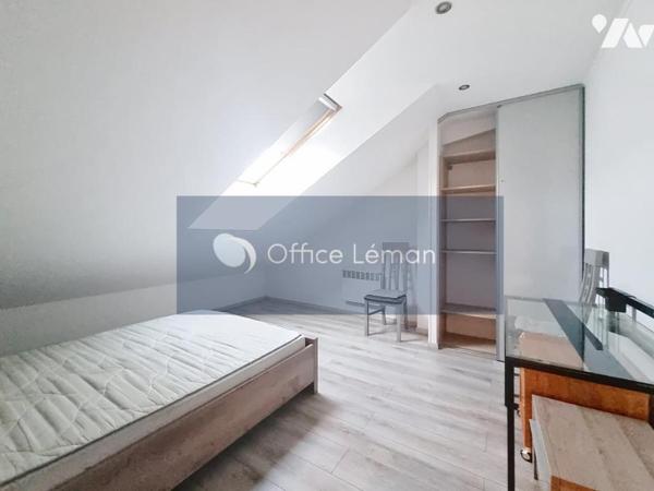 Immeuble comprenant 6 appartements de type T3 et 6 places de stationnement