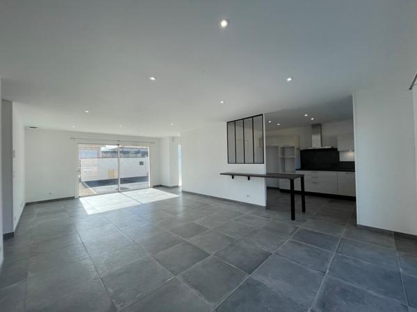 A louer maison neuve plain-pied Mazerolles 10min de Mont de Marsan 3 chambres garage clim