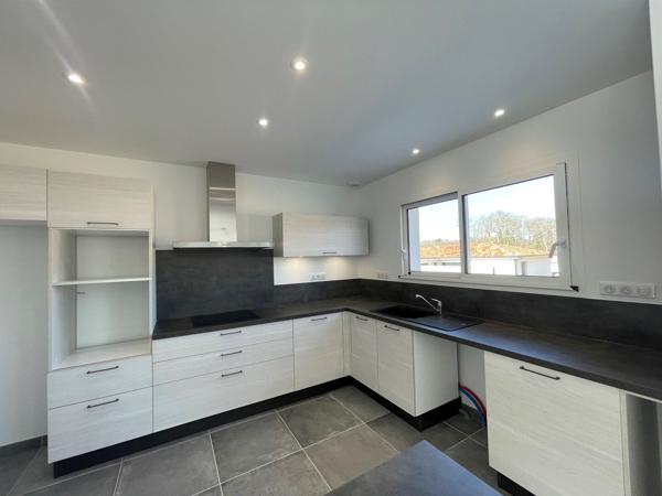 A louer maison neuve plain-pied Mazerolles 10min de Mont de Marsan 3 chambres garage clim