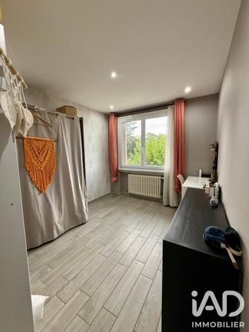 Maison à vendre 7 pièces 138 m² Andrézieux-Bouthéon