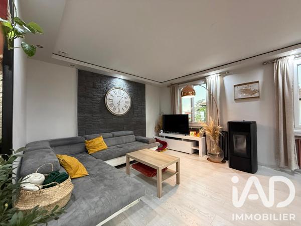 Maison à vendre 7 pièces 138 m² Andrézieux-Bouthéon