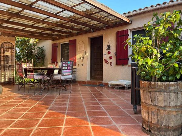 Maison avec piscine Saint Maximin La Sainte Baume 6 pièce(s) 133 m2