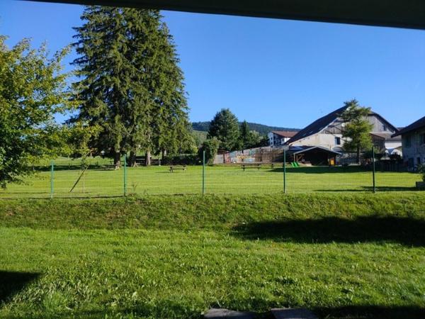 EXCEPTIONNEL  joli appartement NEUF avec 2 chambres, garage et terrasse à METABIEF à 5 min de la SUISSE