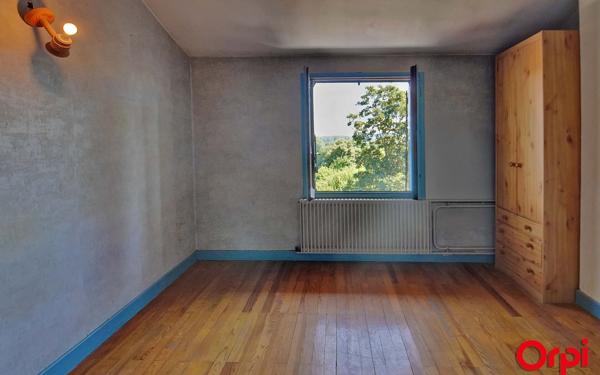 Maison à vendre    5 pièces •  Bourgoin-Jallieu